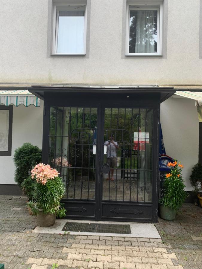 White House Klagenfurt Bed & Breakfast Klagenfurt am Woerthersee Exterior photo