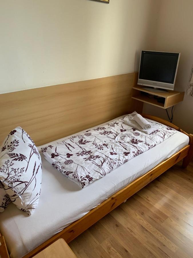 White House Klagenfurt Bed & Breakfast Klagenfurt am Woerthersee Exterior photo
